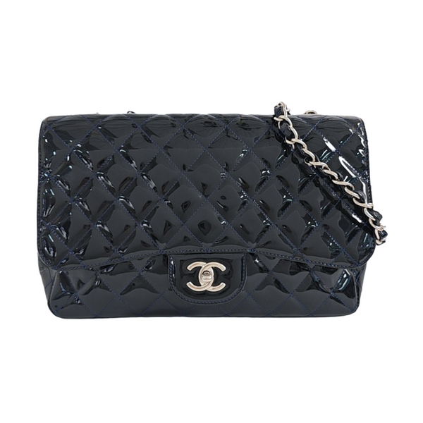 CLASSIC FLAP Jumbo Quilted Patent Leather Blue