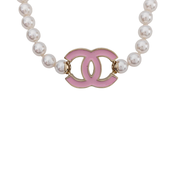 CC Logo Faux Pearl White Necklace