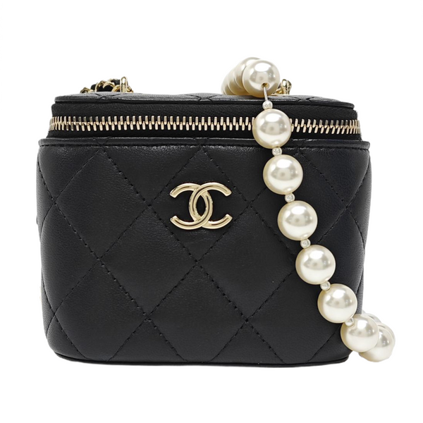 VANITY CASE Small Quilted Lambskin Black