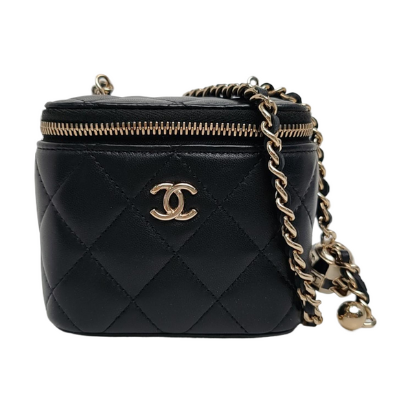 VANITY CASE Mini Quilted Lambskin Black