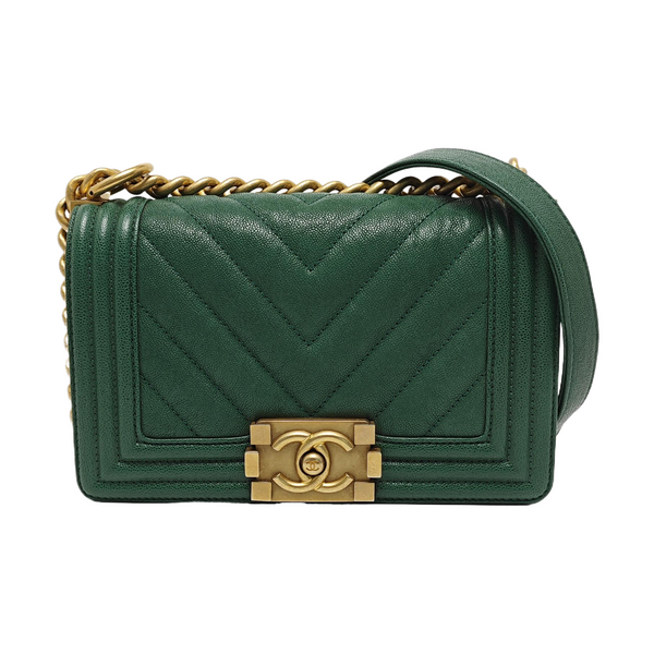 Authenticated pre-owned BOY CHANEL Small Quilted Grained Calfskin Green - Shoulder Bag at Looply