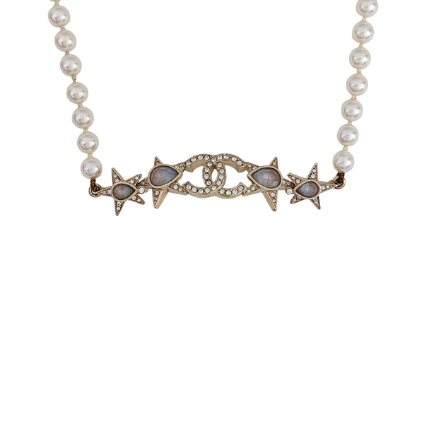 Faux Pearl White Necklace