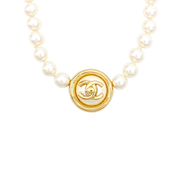 Faux Pearl White Necklace