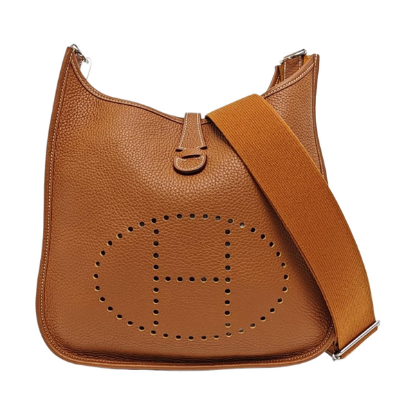 Evelyne 29 Clemence Brown