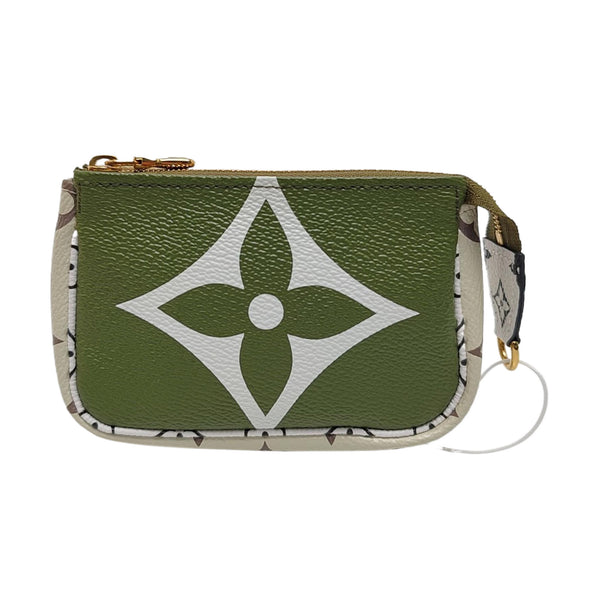Authenticated pre-owned ACCESSOIRES Mini Monogram Coated Canvas Green - Clutch at Looply
