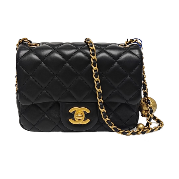 CLASSIC FLAP Mini Quilted Lambskin Black
