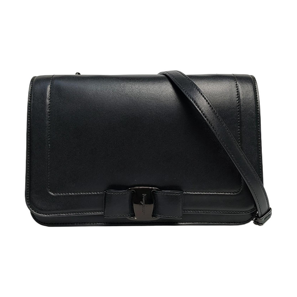 Vara Medium Calfskin Black