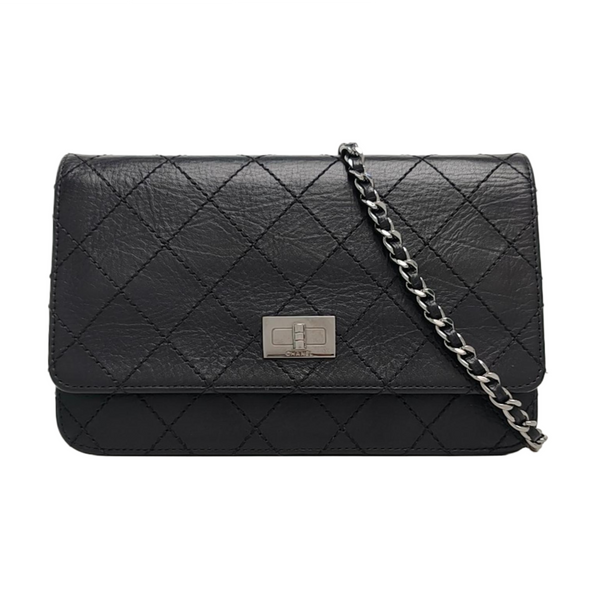 Authenticated pre-owned 2.55 WOC Quilted Calfskin Black - Crossbody Bag at Looply