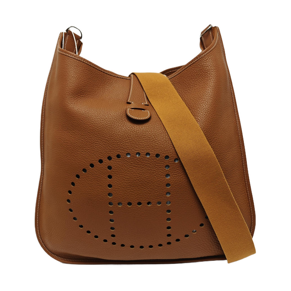 Evelyne 40 Clemence Brown