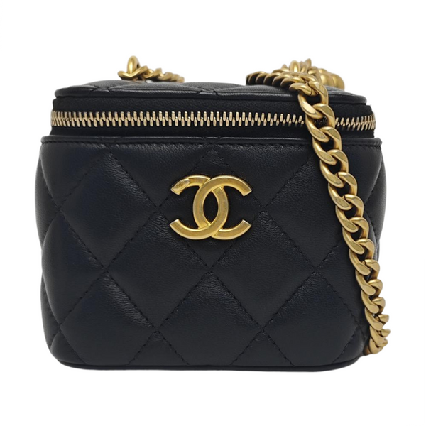 VANITY CASE Mini Quilted Lambskin Black