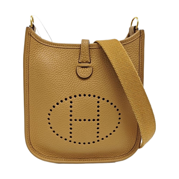 Evelyne TPM Clemence Brown