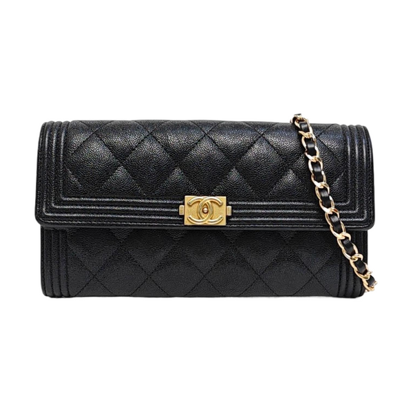 Cartera BOY CHANEL de piel de becerro granulada acolchada negra