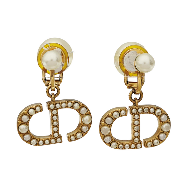 Faux Pearl White Clip On Earrings