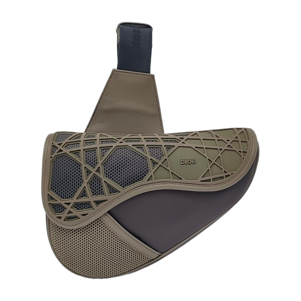 Authenticated pre-owned Saddle Calfskin Gray - Crossbody Bag at Looply