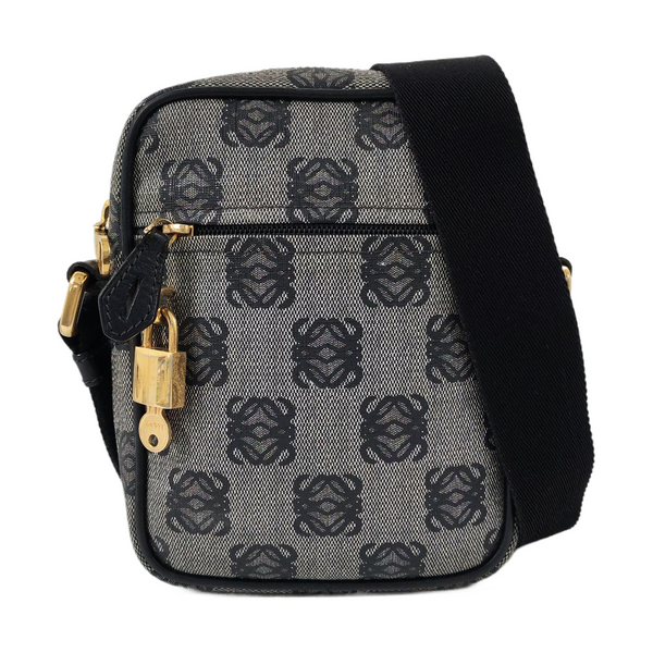 Monogram Canvas Gray