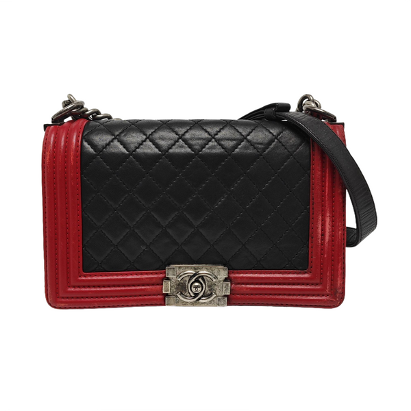 BOY CHANEL Medium Quilted Lambskin Black