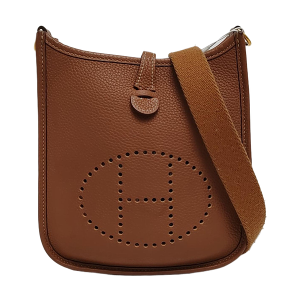 Evelyne TPM Clemence Brown