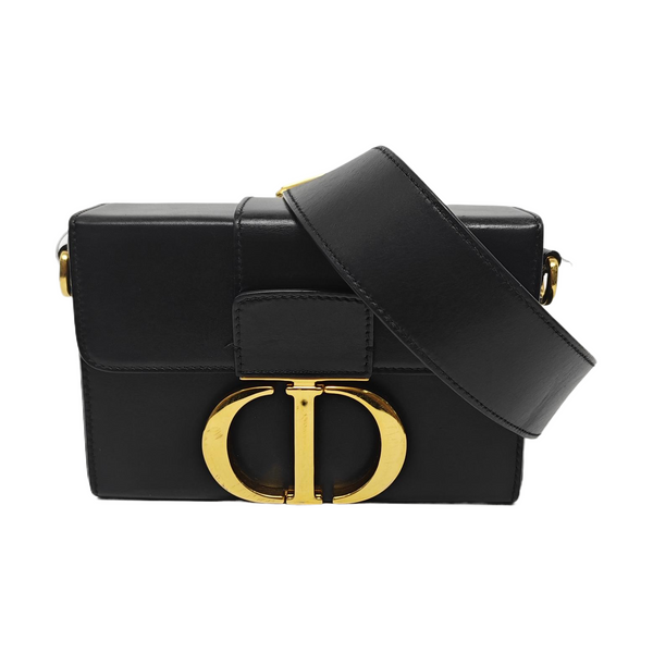 Authenticated pre-owned 30 Montaigne Calfskin Black - Shoulder Bag at Looply