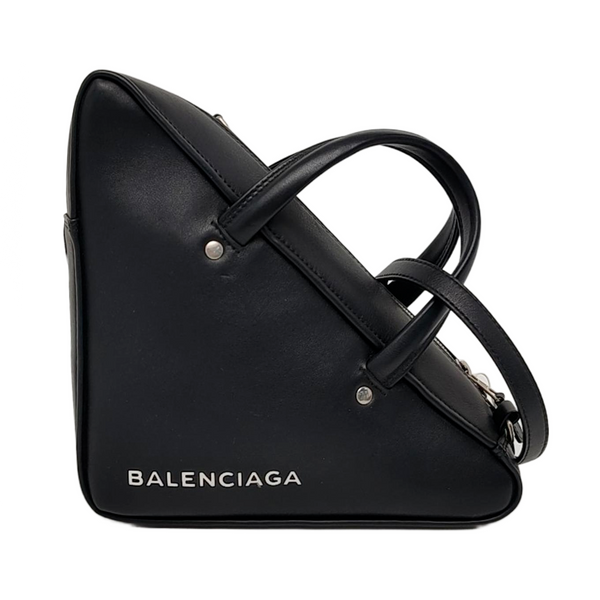 Triangle Small Calfskin Black