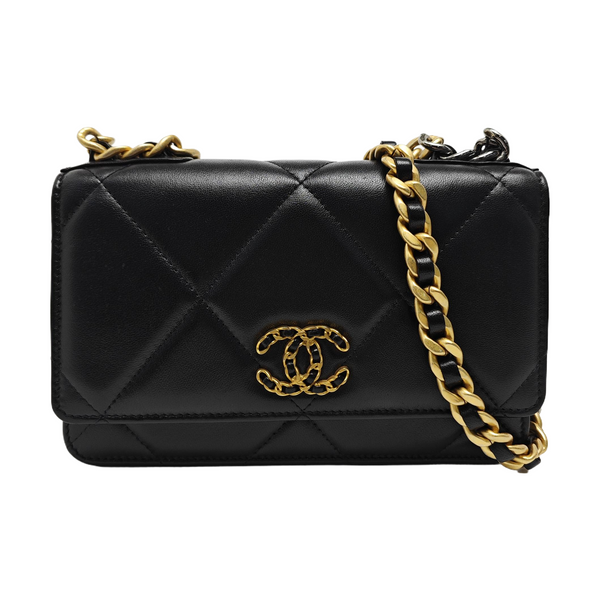 CHANEL 19 WOC Quilted Lambskin Black