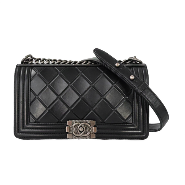 BOY CHANEL Medium Quilted Calfskin Black