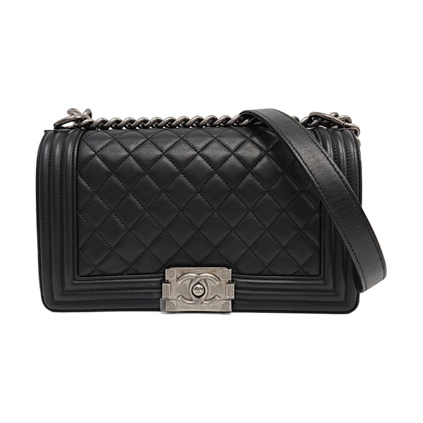 BOY CHANEL Medium Quilted Calfskin Black