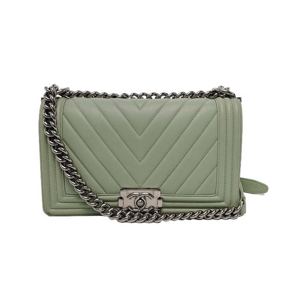 Authenticated pre-owned BOY CHANEL Medium Chevron Calfskin Green - Crossbody Bag at Looply