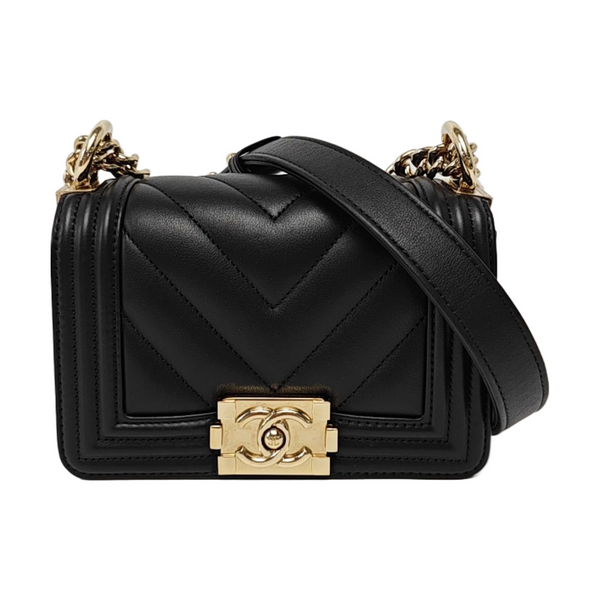 Authenticated pre-owned BOY CHANEL Small Chevron, Quilted Calfskin Black - Shoulder Bag at Looply