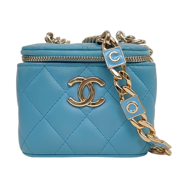 Authenticated pre-owned VANITY CASE Small Quilted Lambskin Blue - Shoulder Bag at Looply