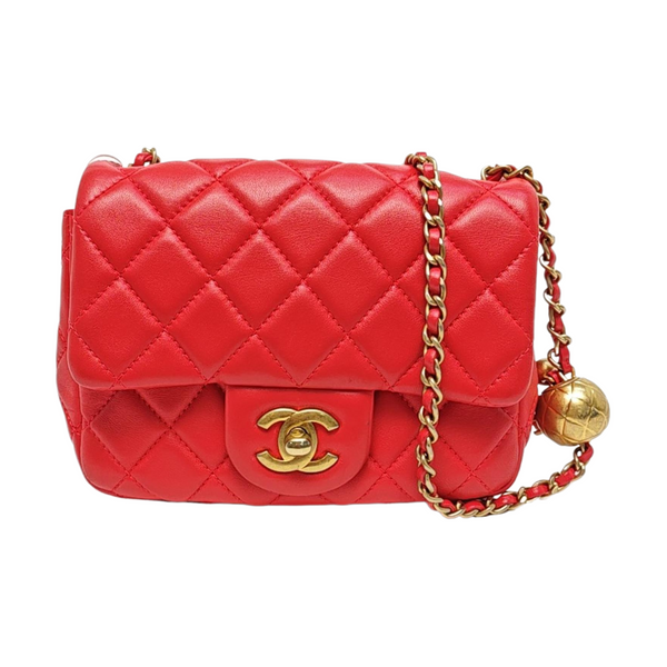 Authenticated pre-owned CLASSIC FLAP Quilted Lambskin Red - Shoulder Bag at Looply