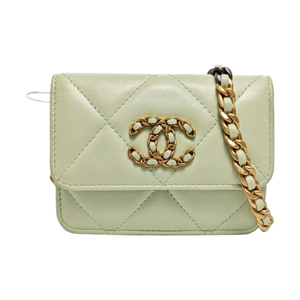 Authenticated pre-owned CHANEL 19 Quilted Lambskin Green - Crossbody Bag at Looply