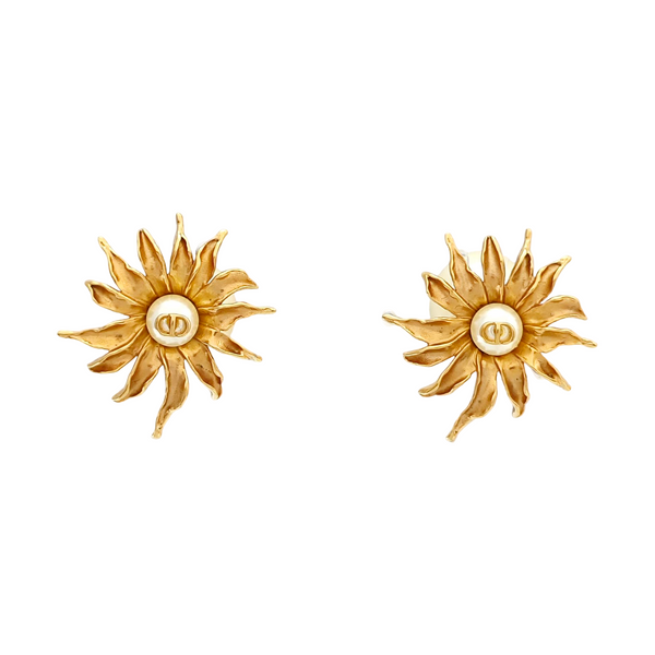Metal Gold Stud Earrings