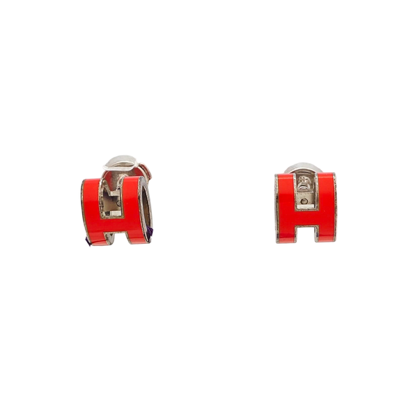Pendientes Pop H de metal color burdeos