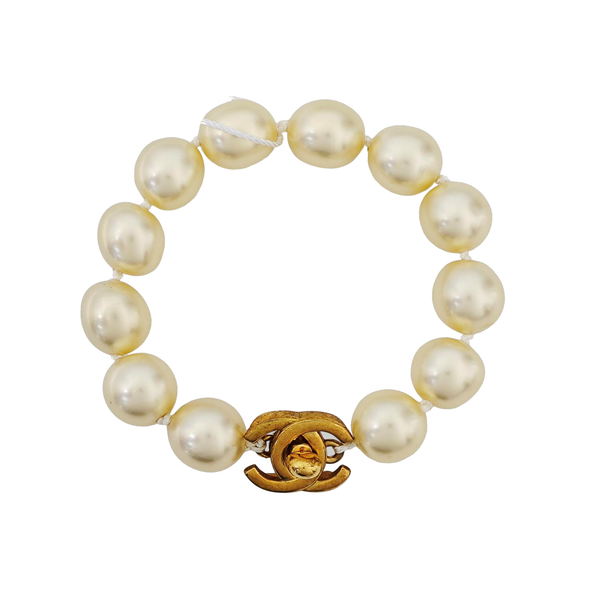 Faux Pearl White Bracelet