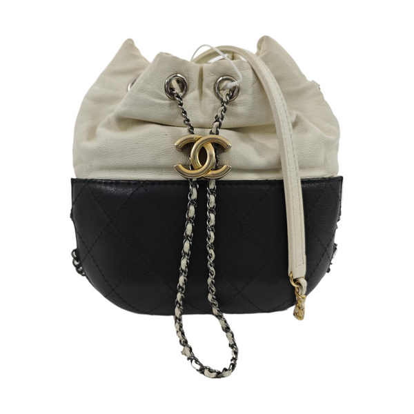 DRAWSTRING Medium Quilted Calfskin White