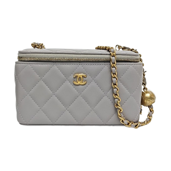 VANITY CASE Small Quilted Lambskin Gray