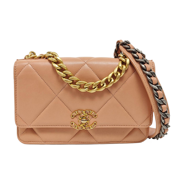 CHANEL 19 WOC Quilted Lambskin Pink