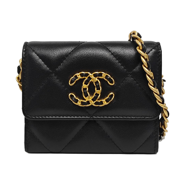 Authenticated pre-owned CHANEL 19 Small Quilted Lambskin Black - Shoulder Bag at Looply