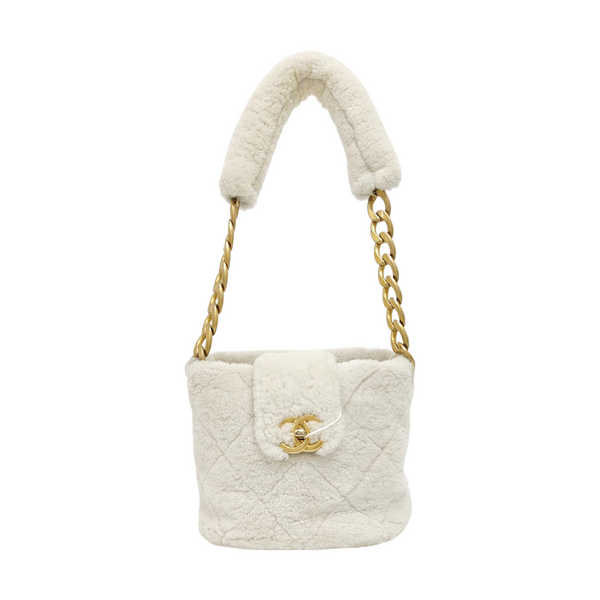 Quilted Sheepskin Bucket Bag White