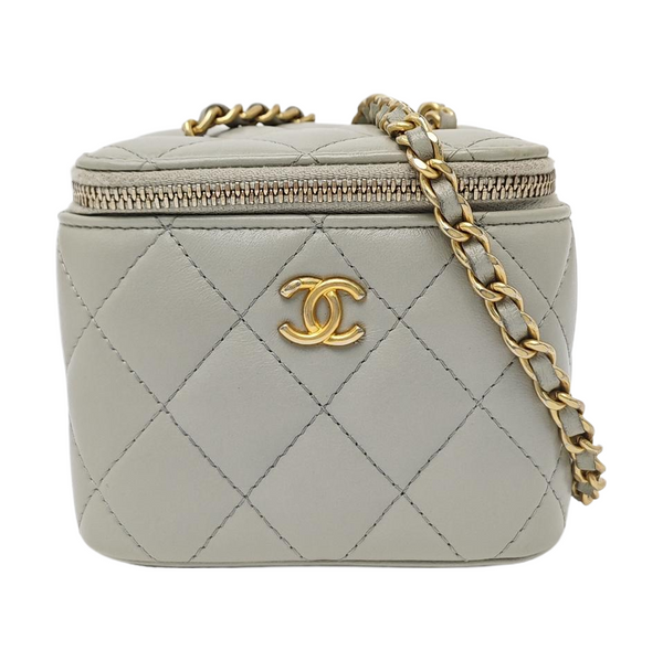 VANITY CASE Mini Quilted Lambskin Gray