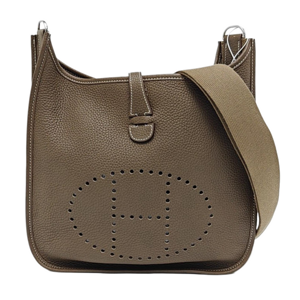 Evelyne 29 Clemence Gray