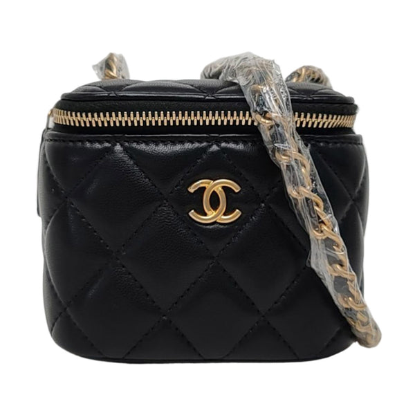 Authenticated pre-owned VANITY CASE Small Quilted Lambskin Black - Crossbody Bag at Looply