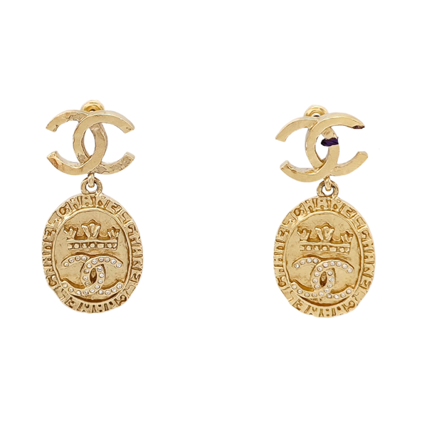 Pendientes con logo CC de metal dorado
