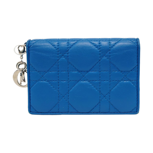 Tarjetero Lady Dior Cannage de piel de cordero azul