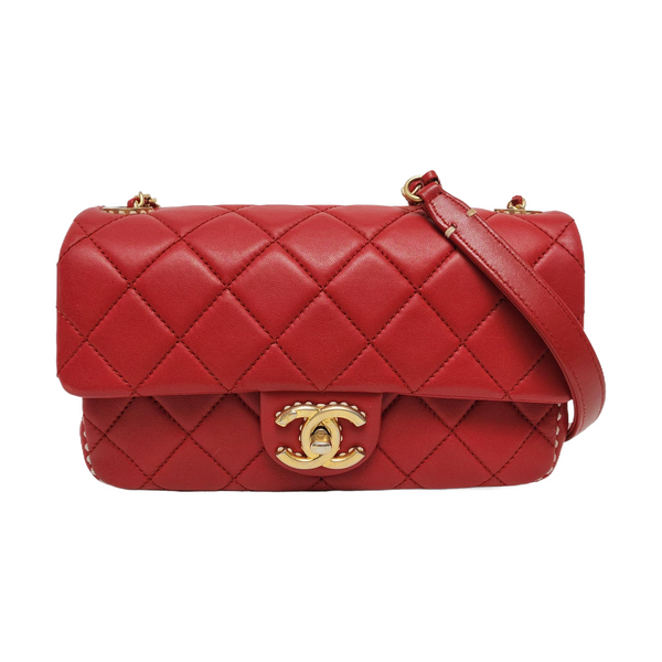 Authenticated pre-owned CLASSIC FLAP Quilted Lambskin Red - Shoulder Bag at Looply