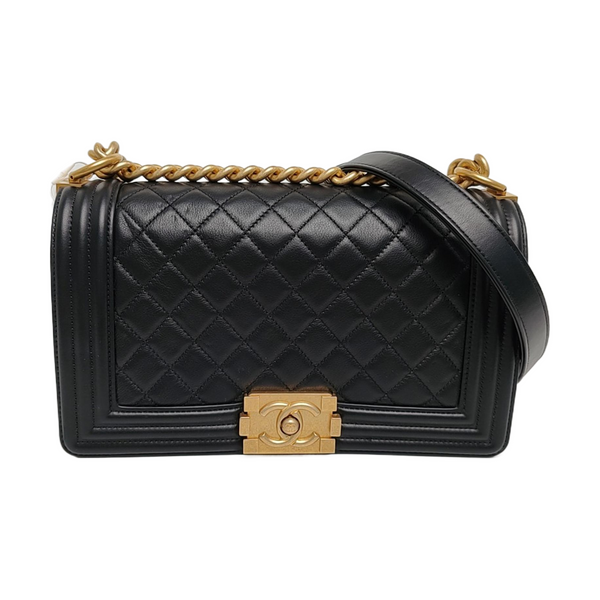BOY CHANEL Medium Quilted Calfskin Black