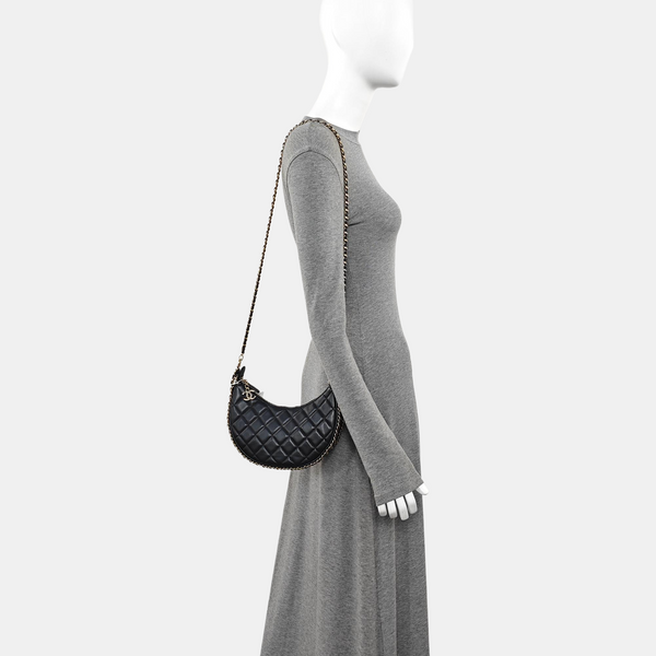 Quilted Lambskin Shoulder Bag Black