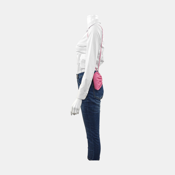 Authenticated pre-owned The Pouch Lambskin Pink - Shoulder Bag at Looply