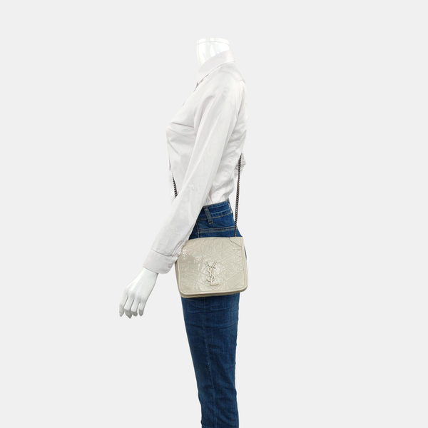 Authenticated pre-owned NIKI Mini Chevron, Quilted Calfskin White - Shoulder Bag at Looply