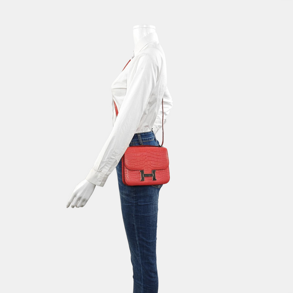 Constance 18 Matte Porosus Crocodile Red